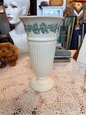 Vintage Wedgwood Queensware Trumpet Vase